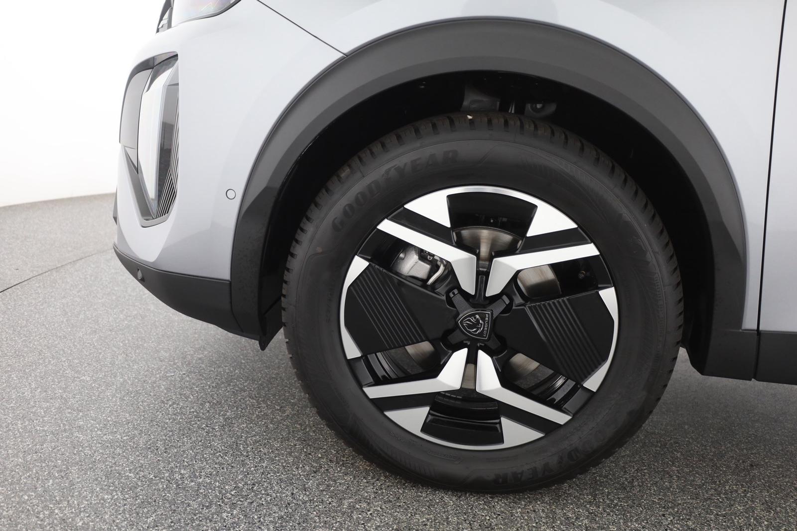 Peugeot 2008 GT 1.2 Hybrid 145 Aut. LED ACC Navi