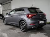 Volkswagen Polo Life 1.0 TSI 70 kW 5-Gang ACC LM KlimaA - VW Polo Gebrauchtwagen in Hamburg