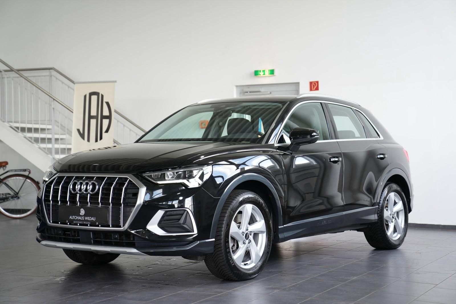 Audi Q3 40 TFSI quattro advanced AUT NAV LED SONOS M foto 3