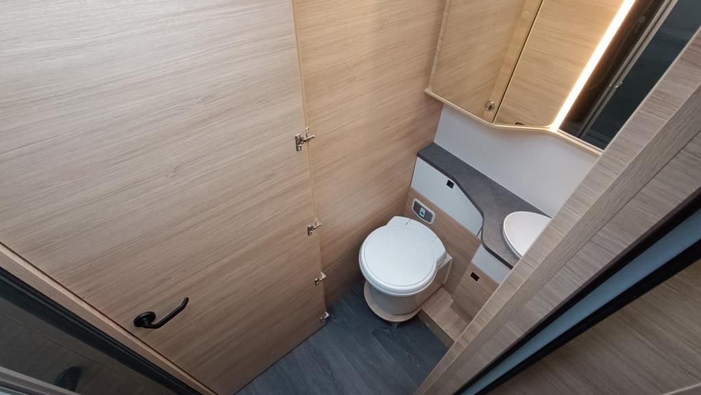 Autohaus Zimpel & Franke - Challenger 337 Break wenig km +Automatik+Markise+Solar+Conn - Bild 12 Autohaus Zimpel & Franke - Challenger 337 Break wenig km +Automatik+Markise+Solar+Conn - Bild 12