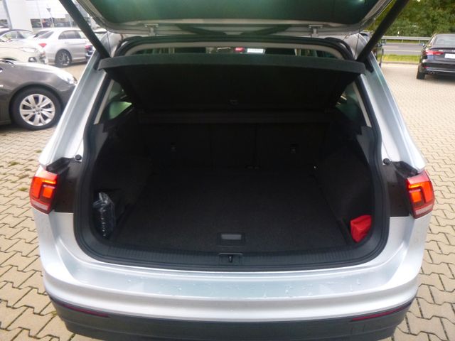 Fahrzeugabbildung Volkswagen Tiguan IQ.DRIVE 2,0 TDI >AUT/NAV/KAM/SHZ/PDC<
