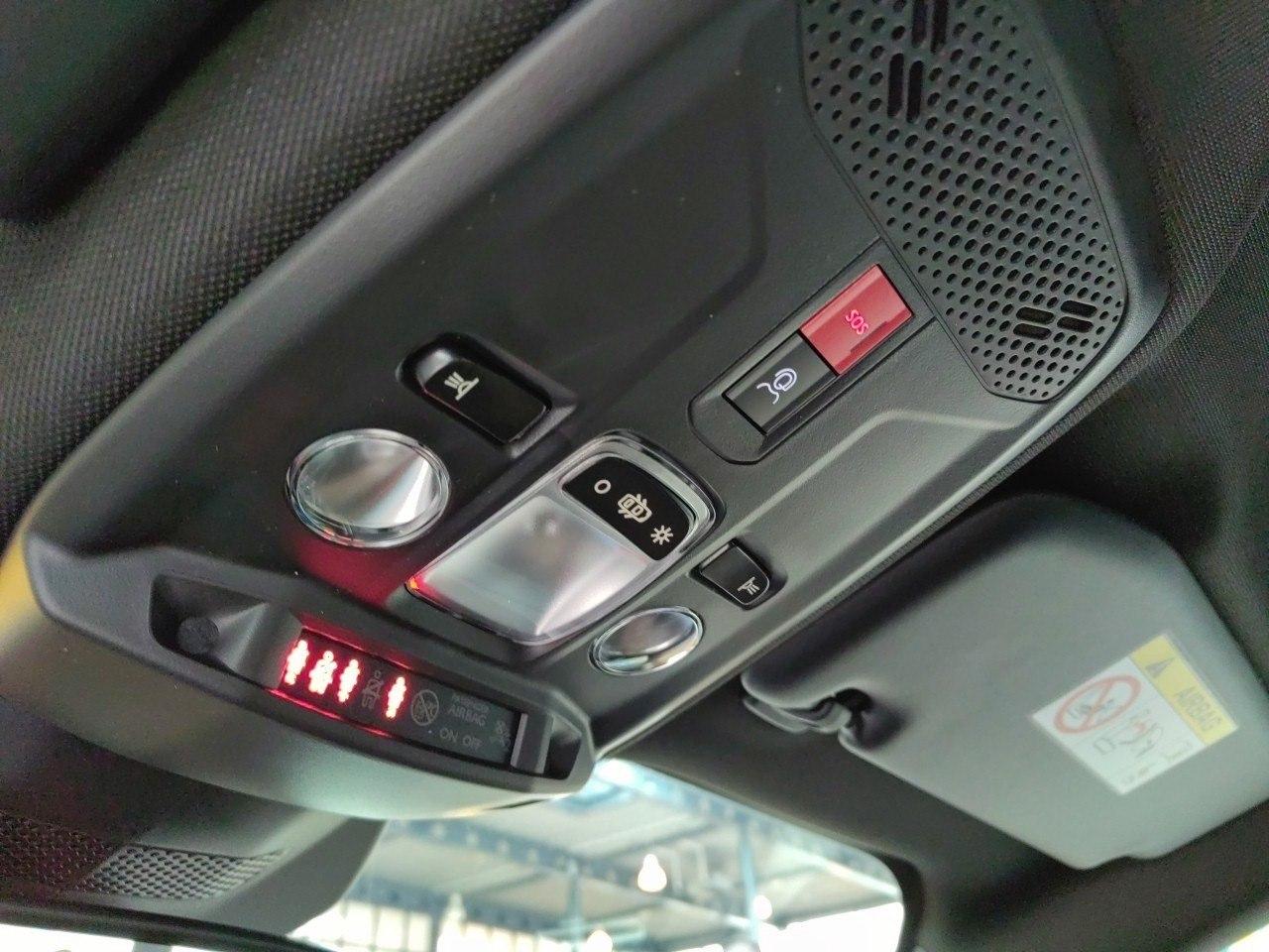 Peugeot 2008 Allure Hybrid 100 e-DSC6 Navi,360°