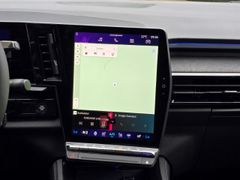 Fahrzeugabbildung Rafale Techno 1.2 E-TECH Hybrid 200 4Control adv