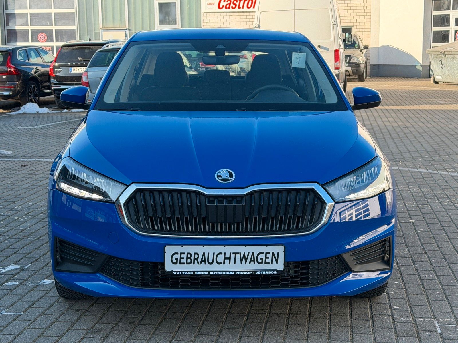Fahrzeugabbildung SKODA Fabia 1.0 MPI Selection *Klima*Allwetter*Stzhzg*