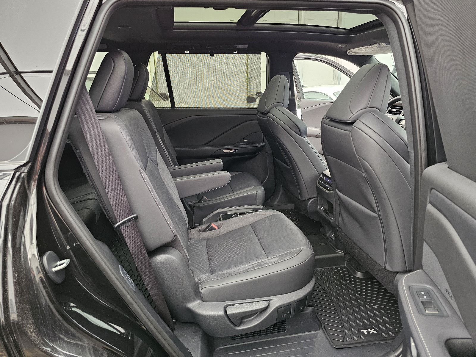 Fahrzeugabbildung Lexus TX500H FSport3 Hybrid T1 72.000 EURO!Stock!