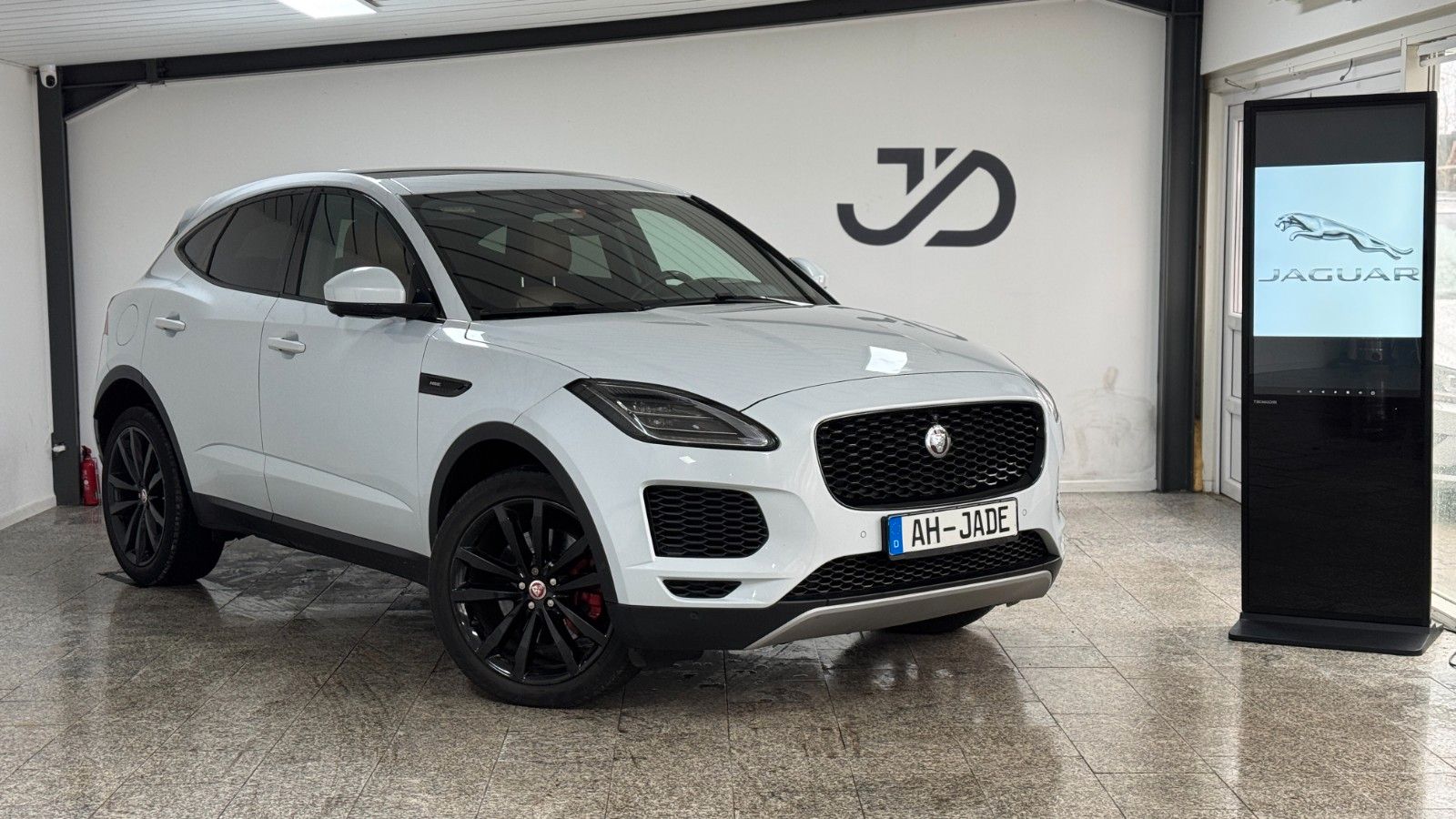 JAGUAR E-Pace