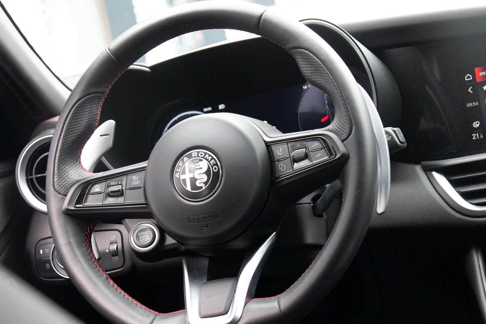 Fahrzeugabbildung Alfa Romeo Giulia Competizione MY23 2.0 Q4 vom AR Vertragsh