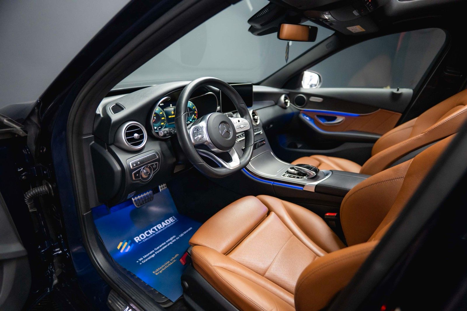 Fahrzeugabbildung Mercedes-Benz C 300 AMG | ACC | Pano | Mulitbeam | Widescreen