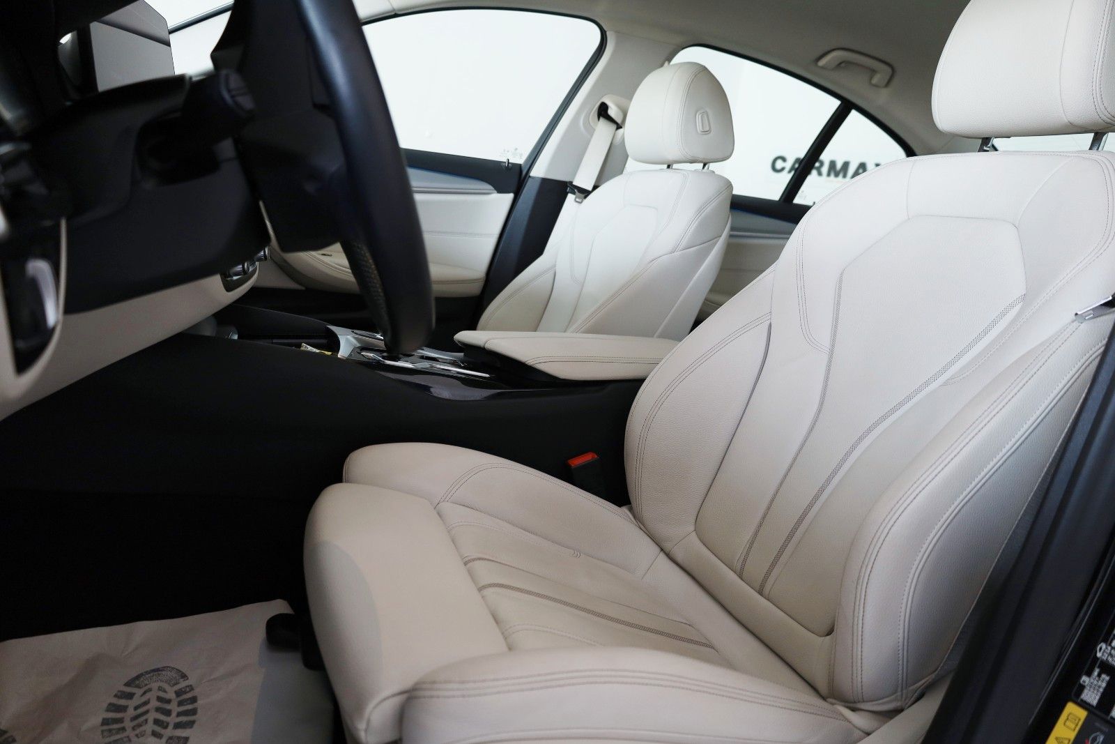 Fahrzeugabbildung BMW 530e Leder,Navi,LED,SpSi,SH,Kamera,Parkassist.