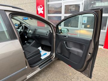 Volkswagen Golf - 12