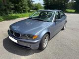 BMW 320d aus 2002 / frischer Tüv bis 04/2028 - BMW 2002: Limousine