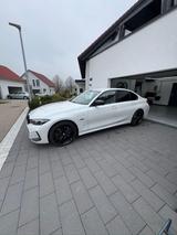 BMW 330e M Sport Automatik M Sport - Facelift 