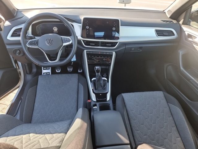 Fahrzeugabbildung Volkswagen T-Roc Cabriolet Move 1,5 TSI KAMERA AHK NAVI MAT