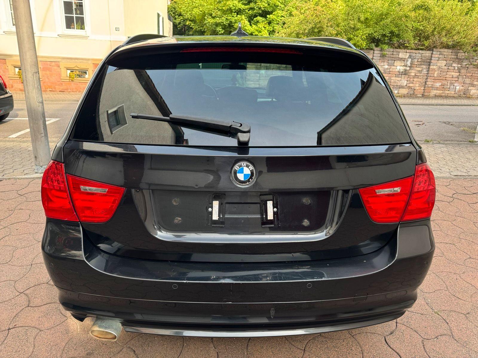 BMW 320 2011 — engine 184 HP (135kW)