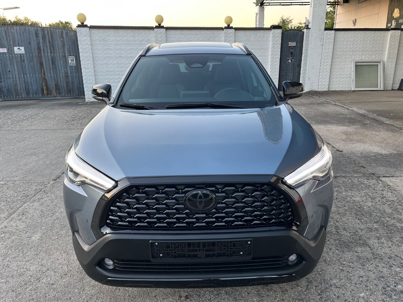Toyota Corolla Cross Hybrid 4x4 Schiebedach JBL imagem 2