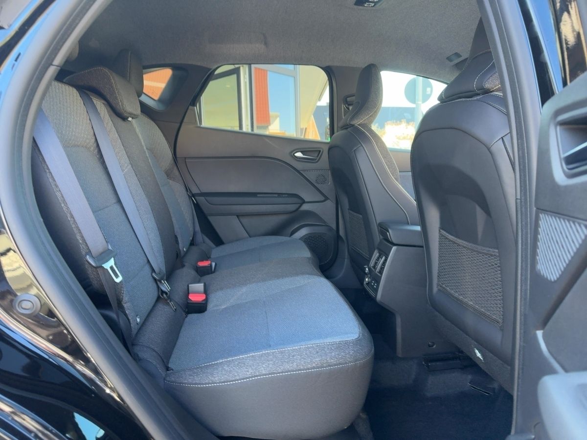 Fahrzeugabbildung Renault Captur Techno Mild Hybrid160EDC GJR*SHZ*TEMPOMAT