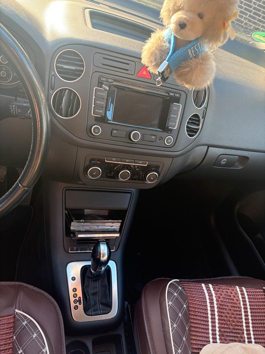 Volkswagen Golf Plus 2010 — photo 12