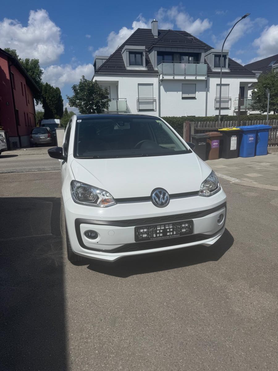 Volkswagen up! high up!  Automatik 3600km !! WIE NEU !!!