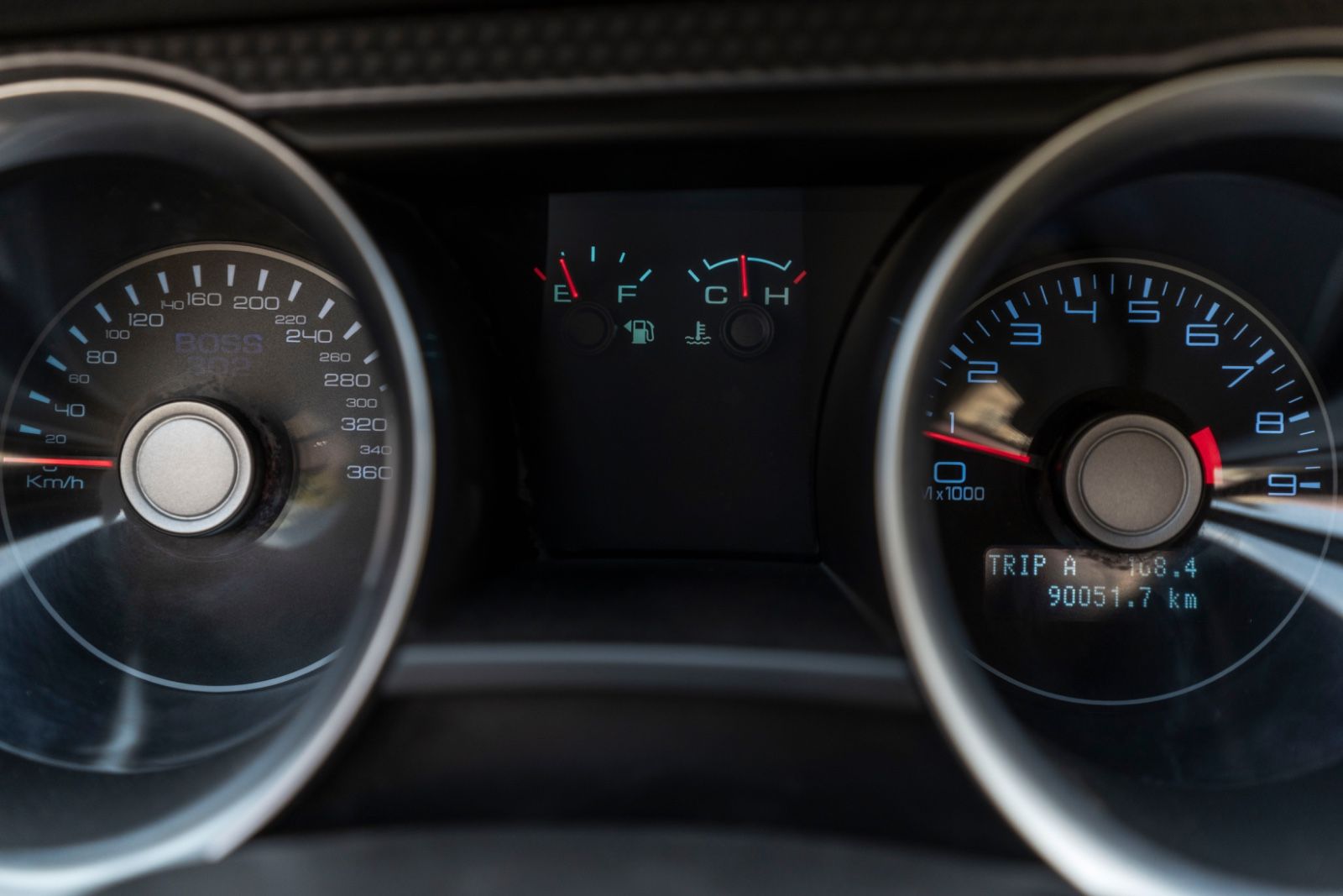 Fahrzeugabbildung Ford Mustang BOSS 302 5.0L FORD RACING ALCANTARA