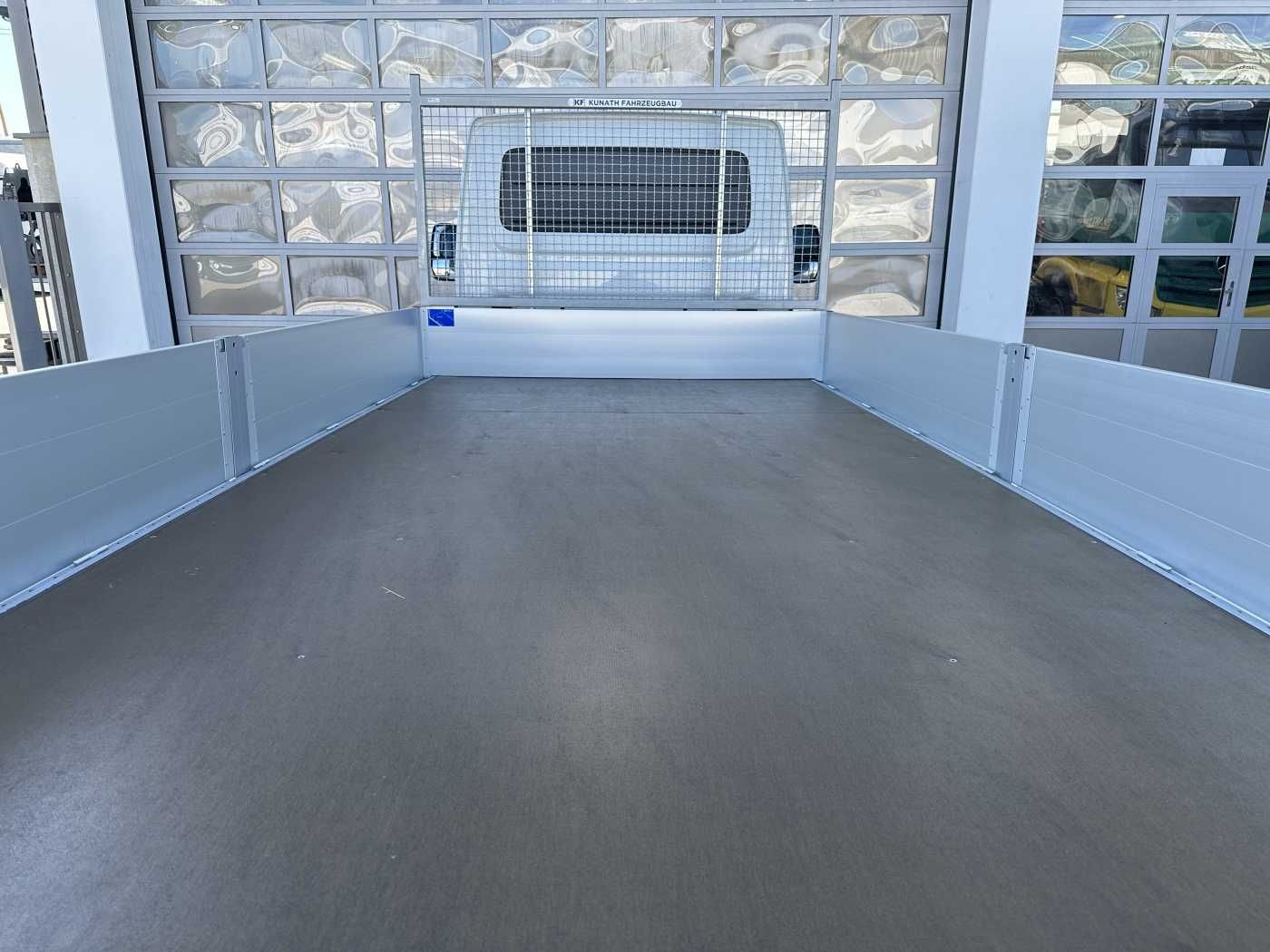 Fahrzeugabbildung Iveco 60C16H 3.0L *R4.350mm*AHK*DiffSperre*Klima*