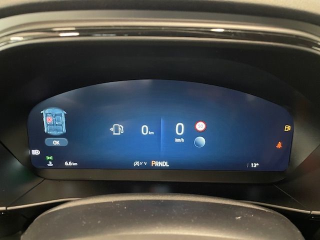Fahrzeugabbildung Ford Focus Turnier ST-Line X B&O 18'' LED ACC Kamera