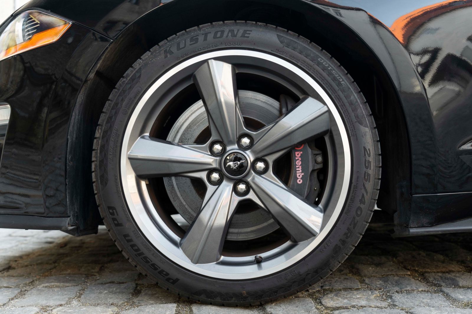 Fahrzeugabbildung Ford Mustang GT 5.0L CS Cabrio B&O KAM LED TOTW ACC