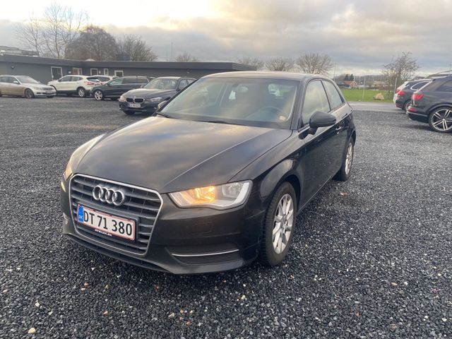 Audi A3 attraction 1.6 TDI 3 Doors