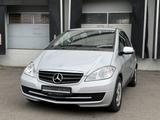Mercedes-Benz A 180 Classic Automatik-Getriebe Comand Tempomat - gebrauchte Mercedes-Benz A-Klasse aus dem Jahr 2011