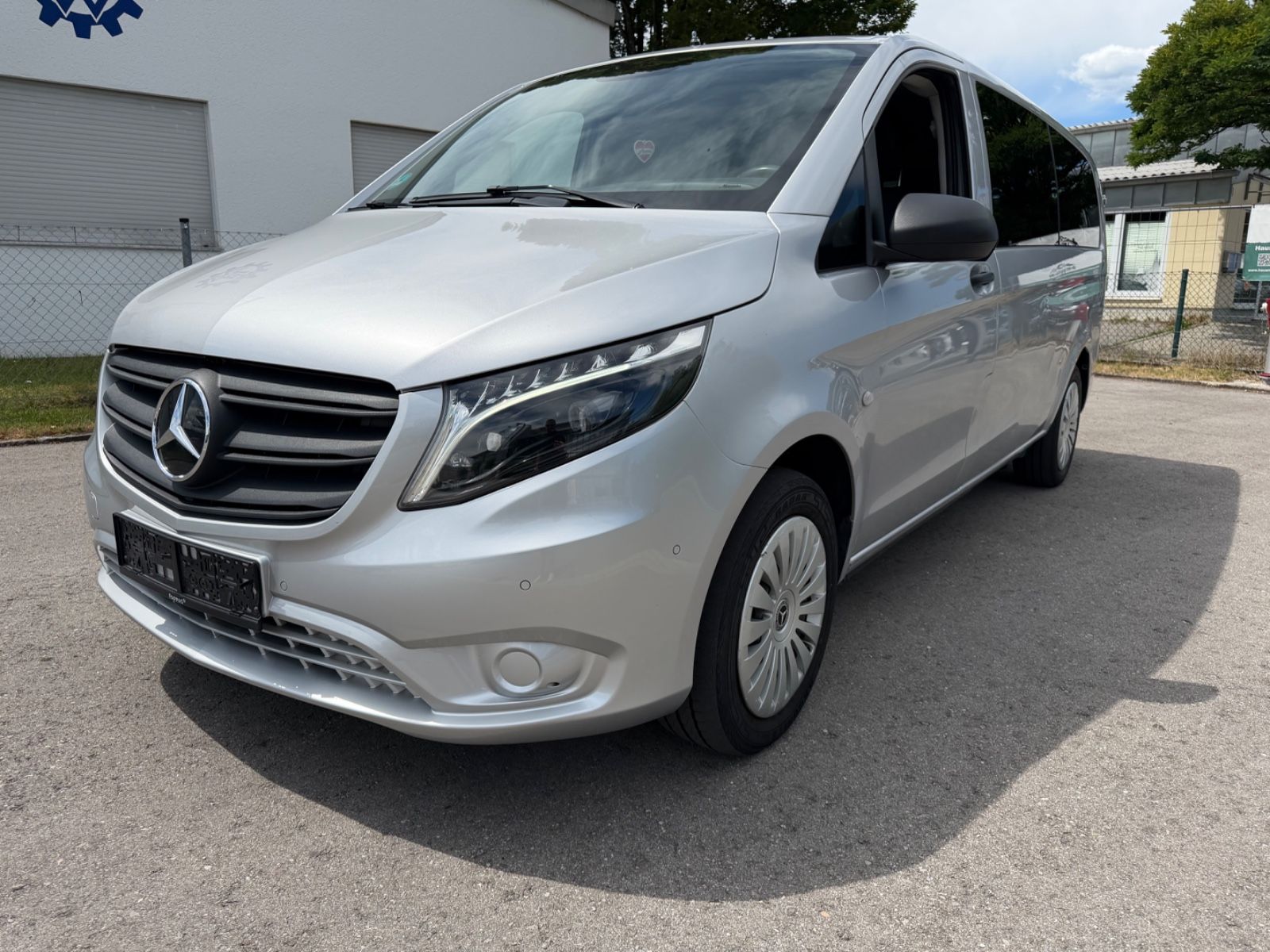 MERCEDES-BENZ Vito Tourer 114CDI 4x4 9 Sitze NEU TUV EXTRA  L