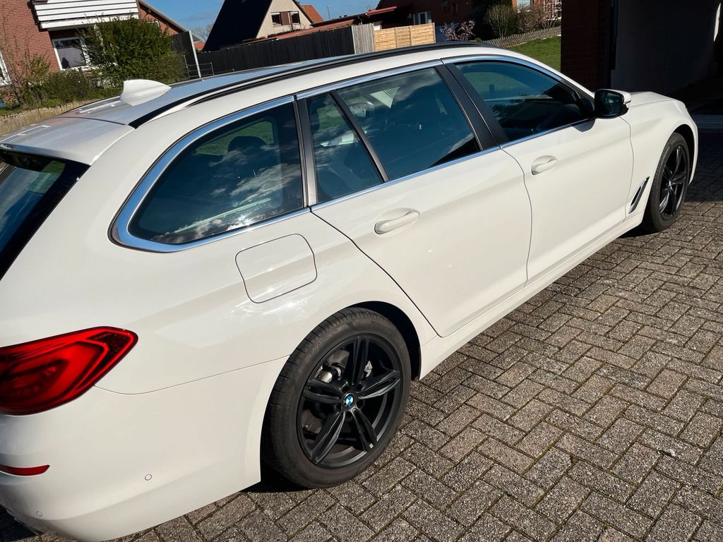 Image of BMW 520