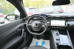 PEUGEOT 508 SW Hybrid 225 LEDER NAVI AHK LED Cam CarPlay PEUGEOT 508 SW Hybrid 225 LEDER NAVI AHK LED Cam CarPlay