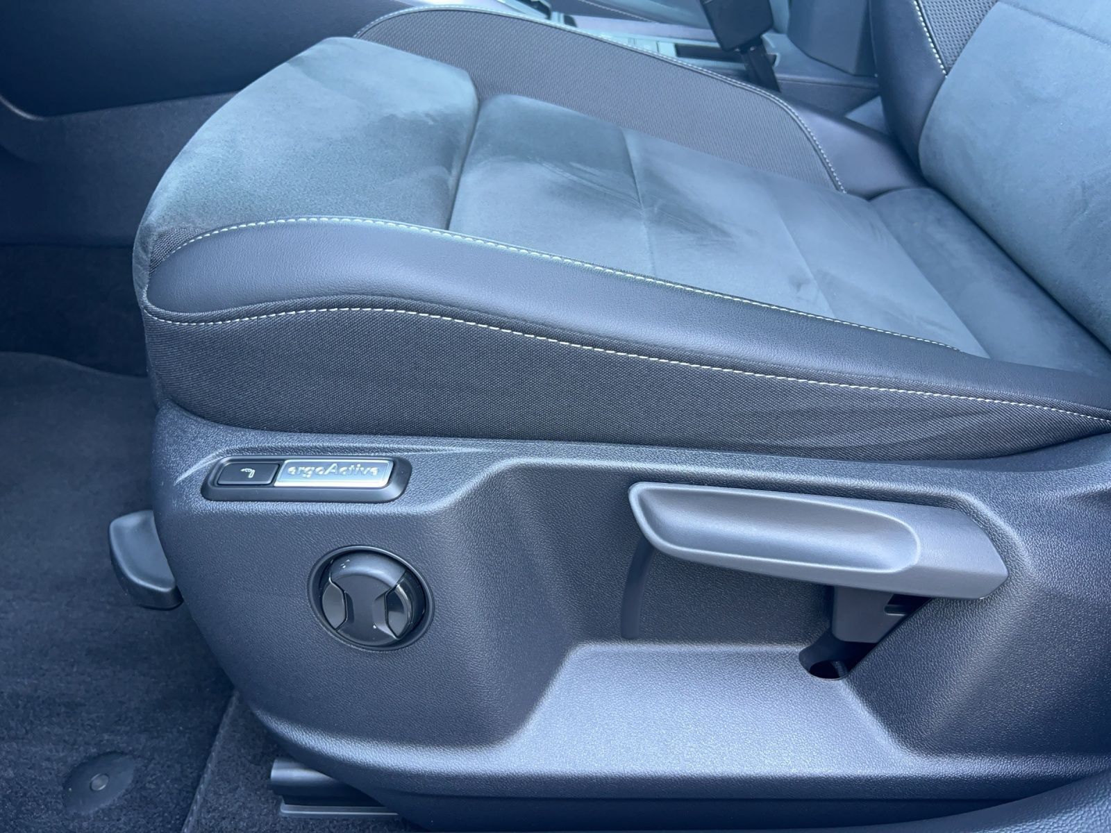 T-Roc Style 1.5 l TSI DSG Pano*Navi*ACC*IQ-Light