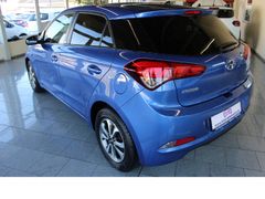 Fahrzeugabbildung Hyundai i20 Passion,Sitzheizung,Multi,Bluetooth,Top-Zust