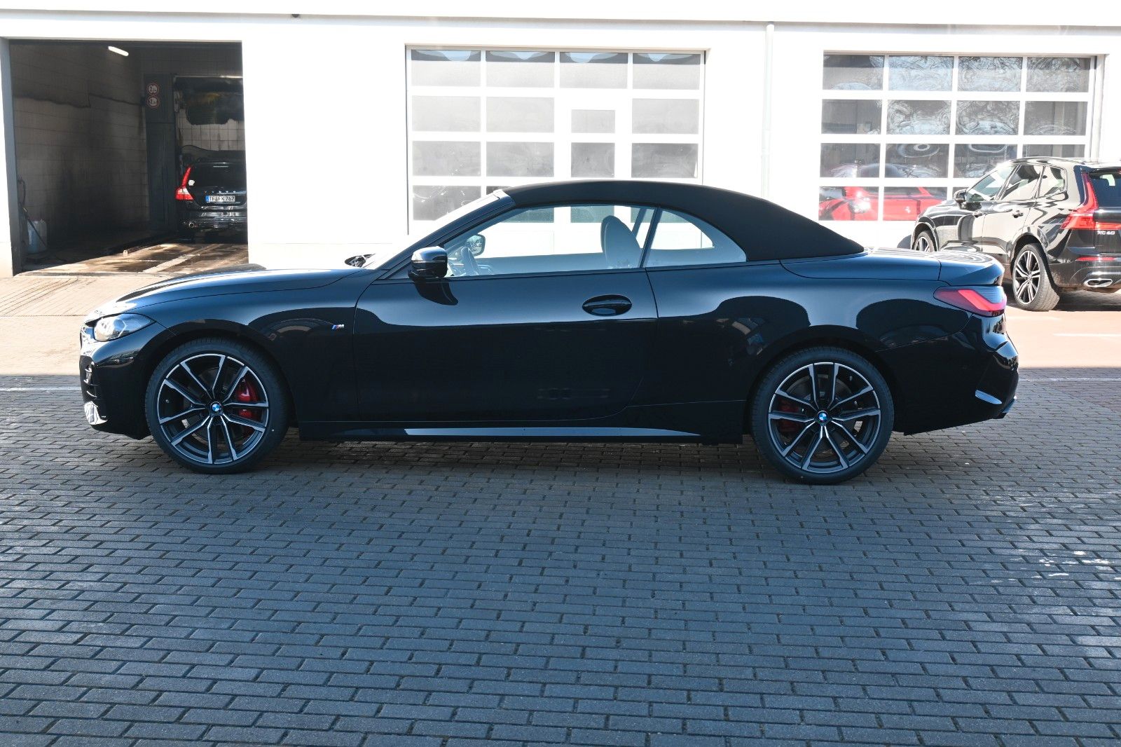 Fahrzeugabbildung BMW 4 Cabrio M440 i xDrive *360*M-Pak*Laser*MIETKAUF