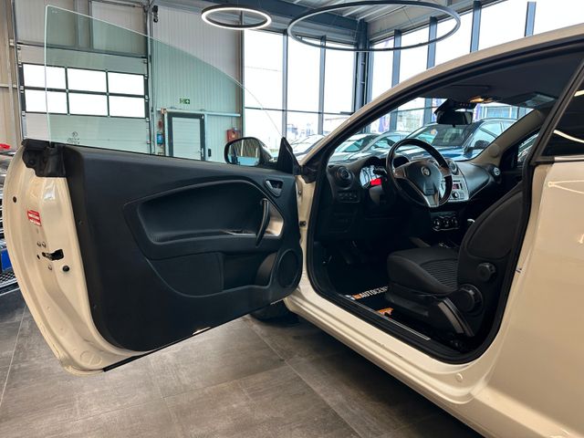 MYAUTOCENTER – Gebraucht- und Jahreswagen mit Werkstattservice in Pfaffenhofen Alfa Romeo MiTo Super *1. Hand*Klima*Radio*CD-Player*MP3*