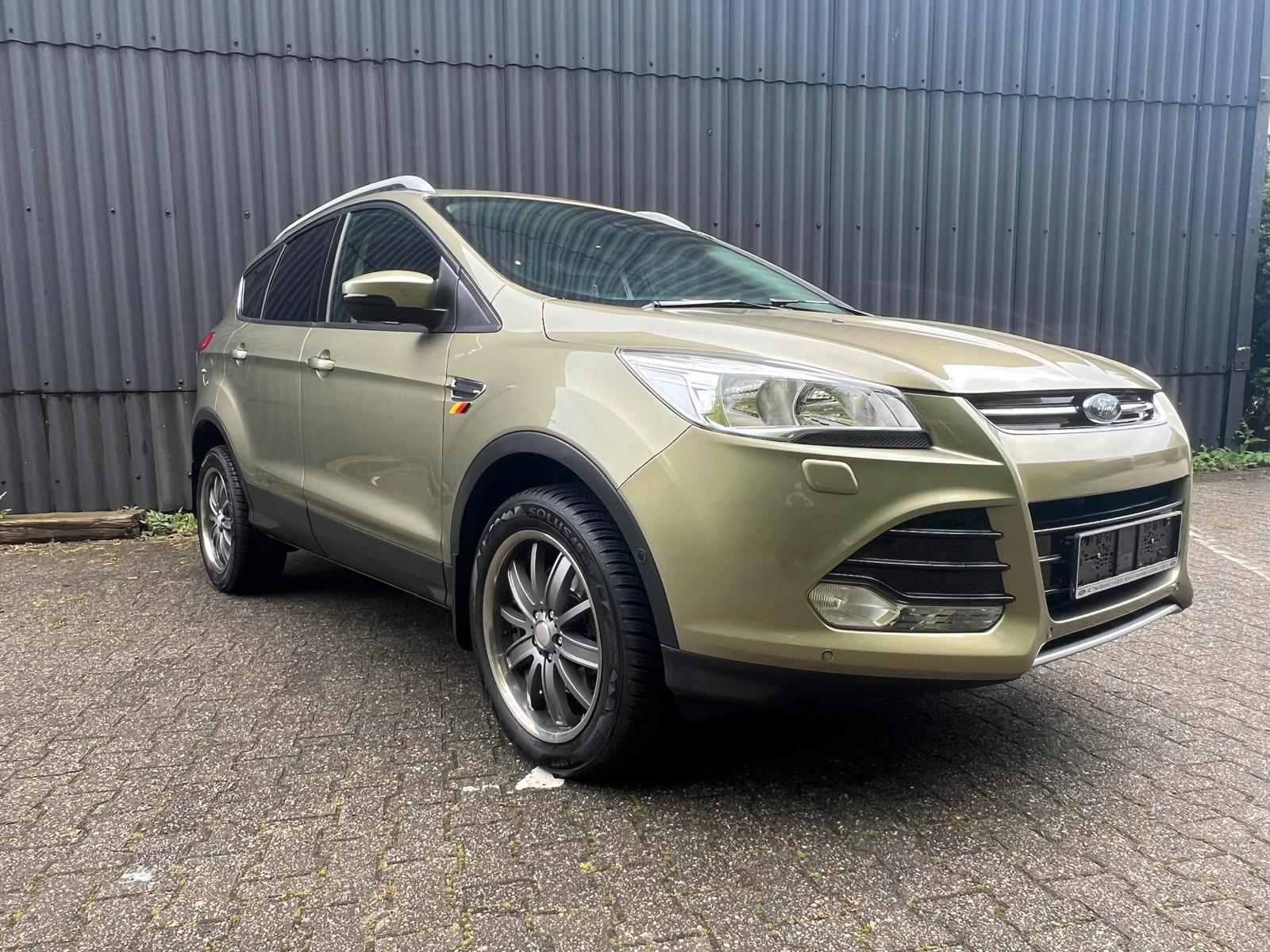 Ford Kuga Titanium Pano/Automaik/Kamera