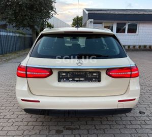 Mercedes E 200 - 10