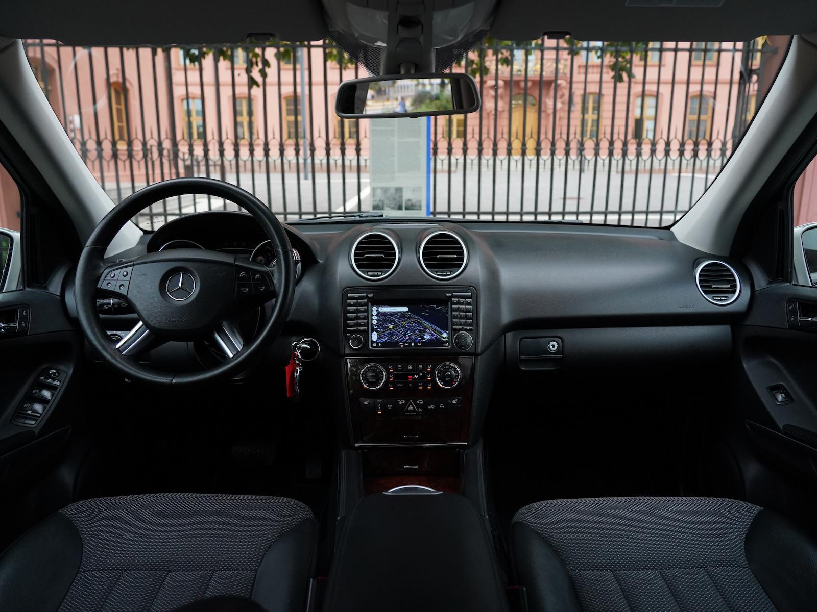 Mercedes-Benz ML 320 CDI 4Matic*Carplay~AHK~S-Dach~Luft~Xenon*
