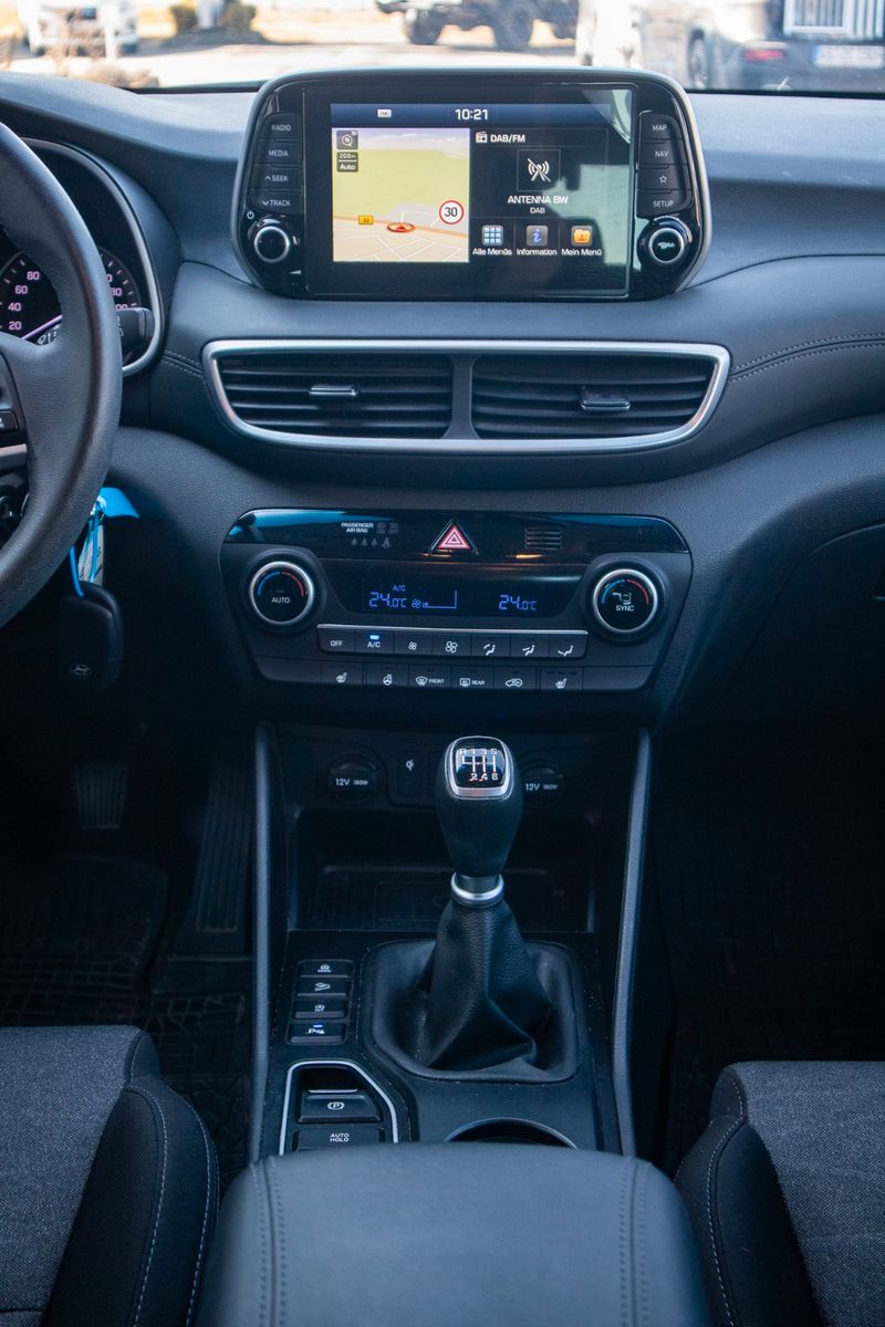 Fahrzeugabbildung Hyundai Tucson*2WD*Navi*Induktiv*Kamera*PDC*Lane*
