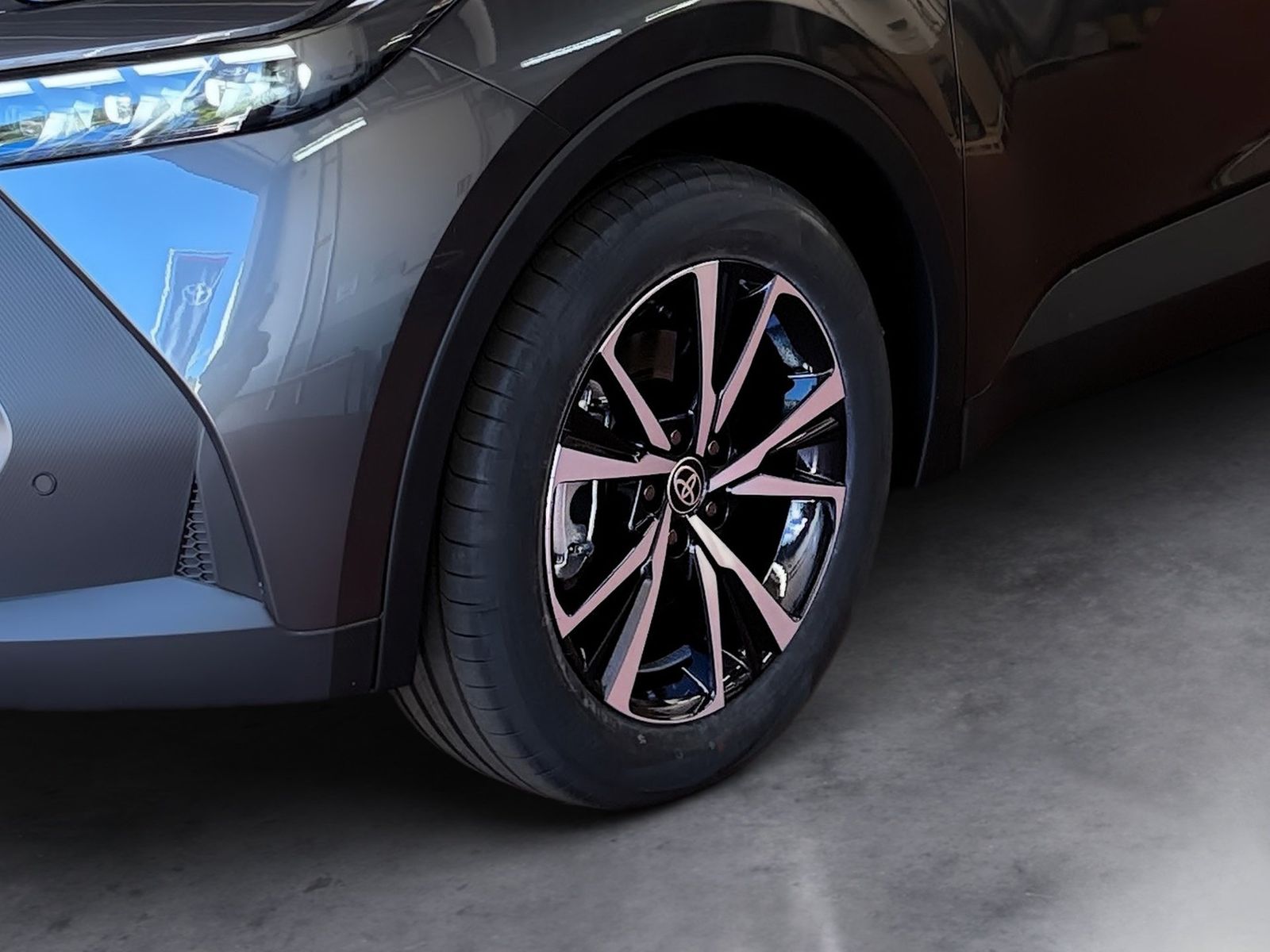 Fahrzeugabbildung Toyota C-HR 2.0 PHEV Plug-In Teamplayer LED,Navi,SHZ,AC