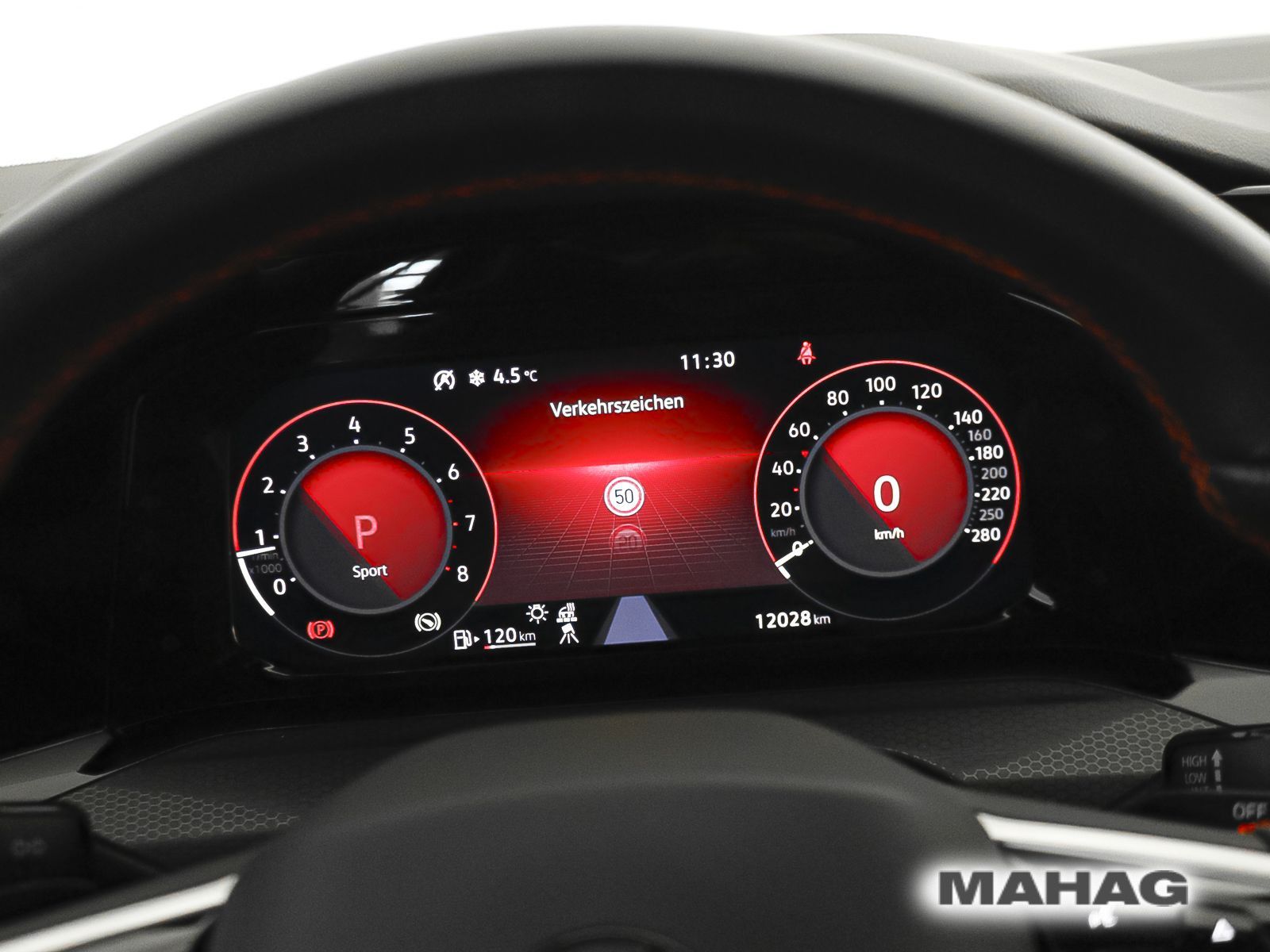 Volkswagen Golf VIII GTI Clubsport 2.0 TSI LED+ Navi ParkPi foto 22
