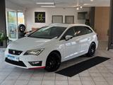 Seat Leon ST FR 2.0 TDI *AHK*NAVI*Scheckheft*LED* - Seat Leon Fr mit Diesel-Antrieb