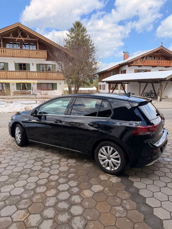 Image of Volkswagen Golf