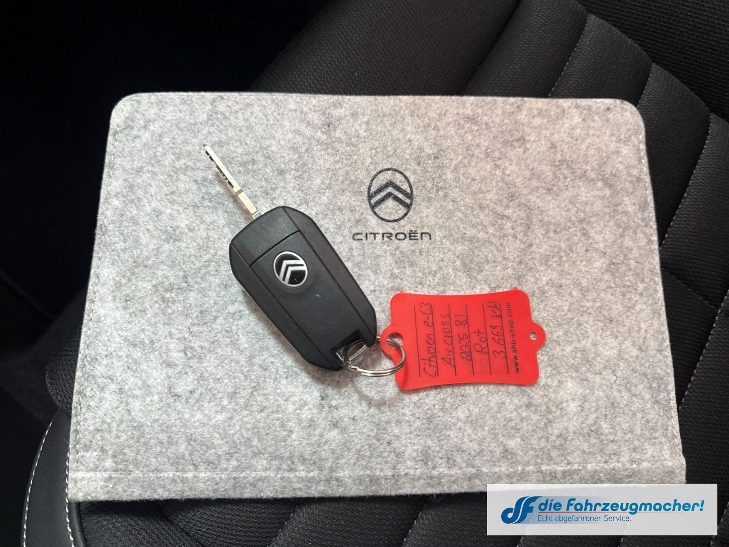 Fahrzeugabbildung Citroën C3 Aircross E 113 MAX HUD Navi LED Apple CarPlay