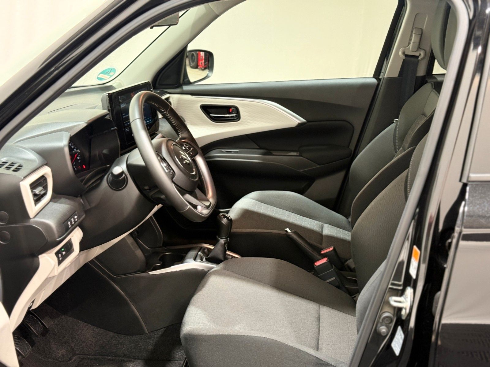 Fahrzeugabbildung Suzuki Swift 1.2 HYBRID Comfort+