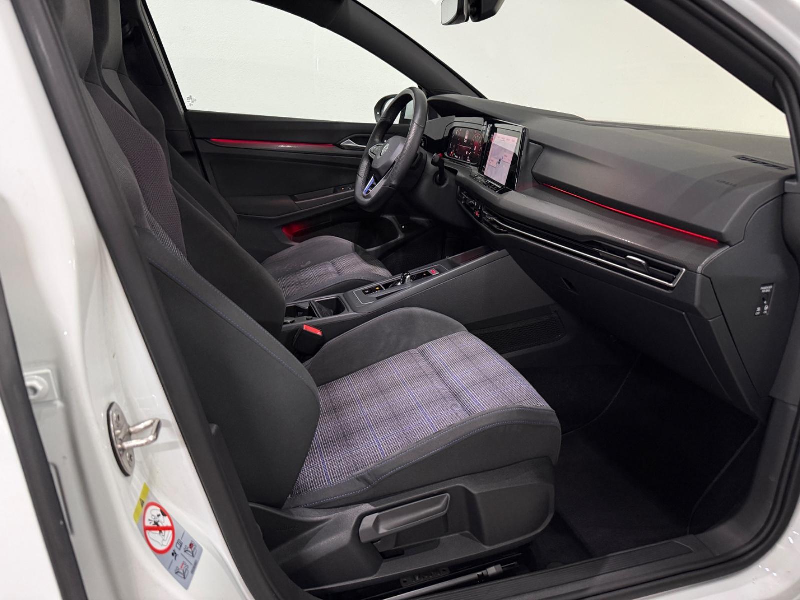 VOLKSWAGEN GOLF - 8 - HYBRID - 150 ch - BVA - PACK SPORT