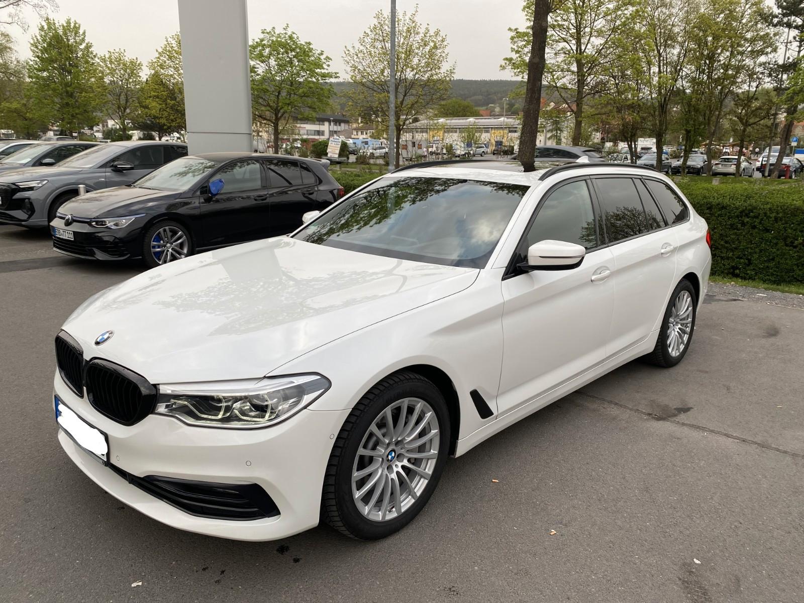BMW 530d xDrive Touring A Standheizung 