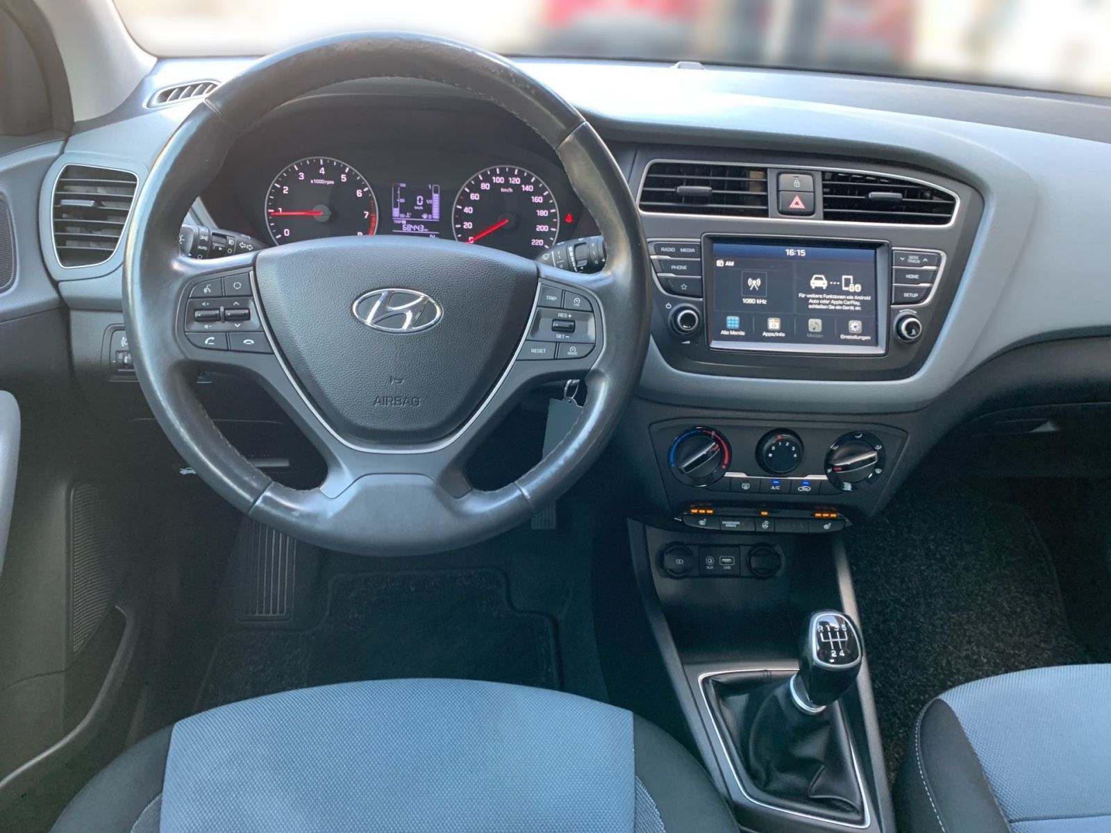 Fahrzeugabbildung Hyundai i20 1.0 Trend blue Kamera Sitzheizung