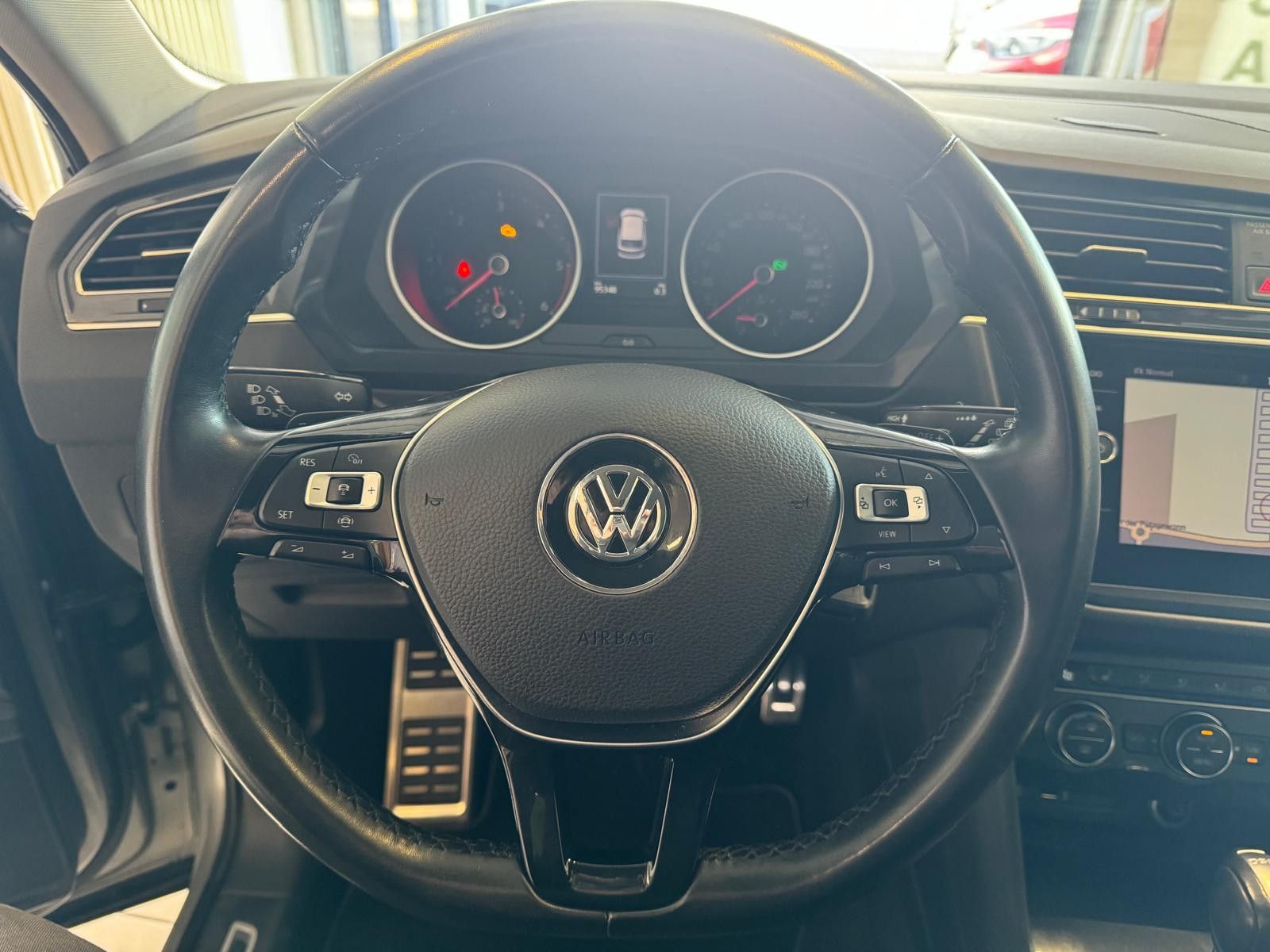 Fahrzeugabbildung Volkswagen Tiguan Join 4Motion / NAVI / KLIMA / 8-FACH