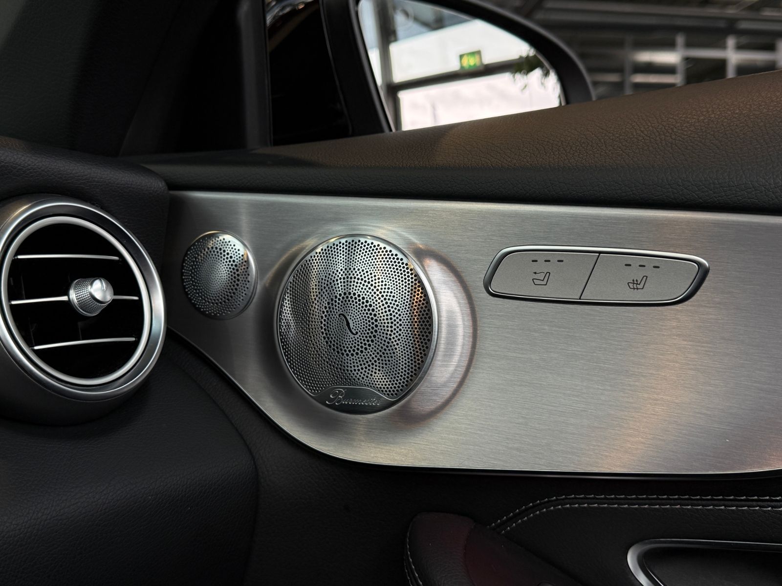 Fahrzeugabbildung Mercedes-Benz C 200 Cabrio AMG NIGHT Navi Rückfahr KAM Sounds.